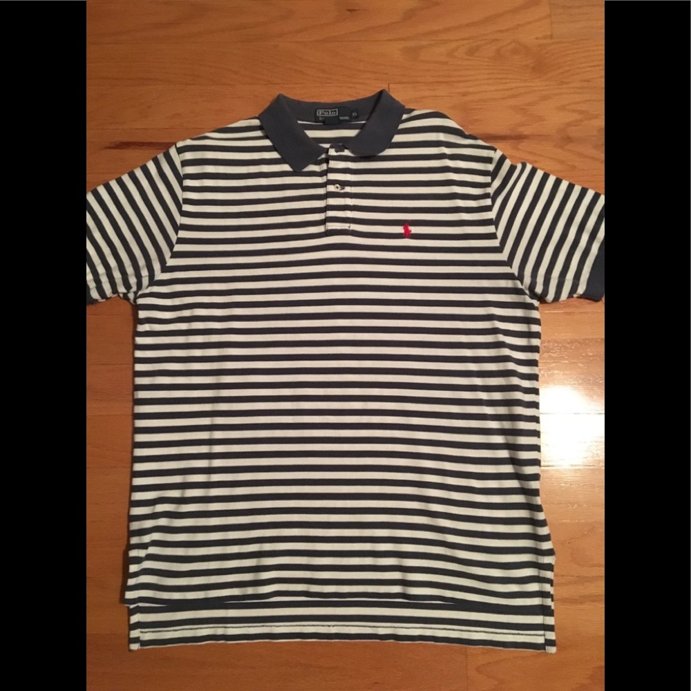 ❌❌SOLD❌❌Navy/White 3 button Polo